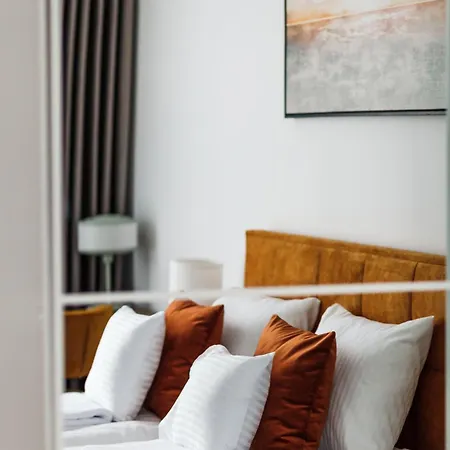 Apartment Mlode Doki By Happystay Gdansk